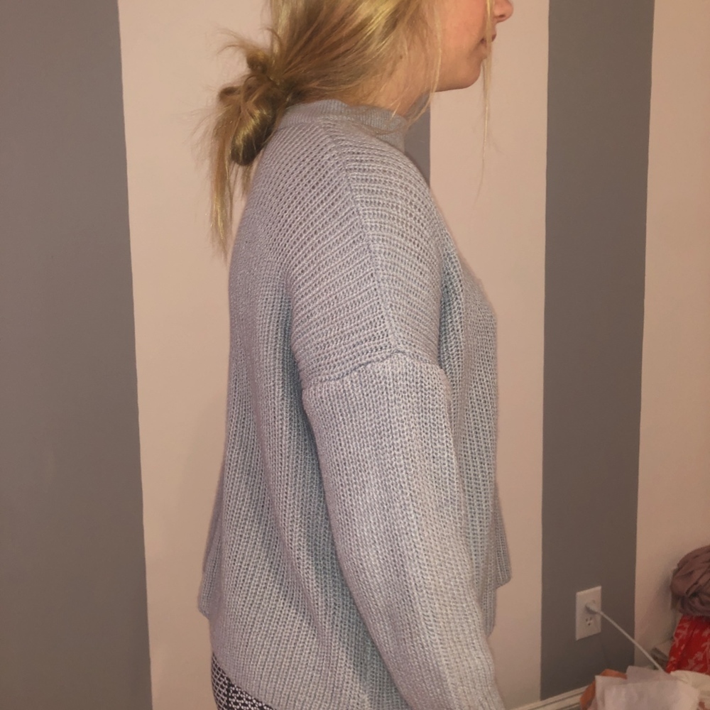 Haute Rogue Blue Keyhole Sweater - Picture 2 of 3
